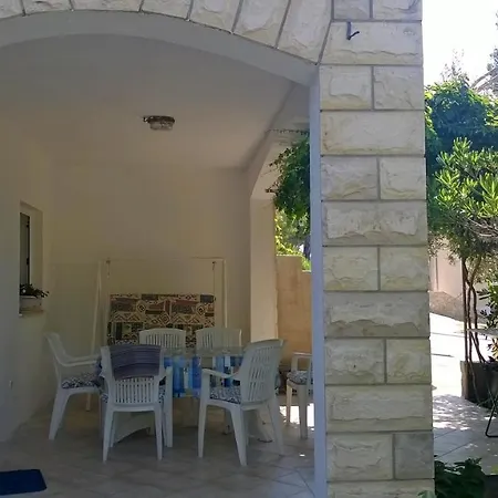 Apartment With A Parking Space Ivan Dolac, Hvar - 15784 *