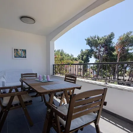 With A Parking Space Ivan Dolac, Hvar - 15784 Apartment